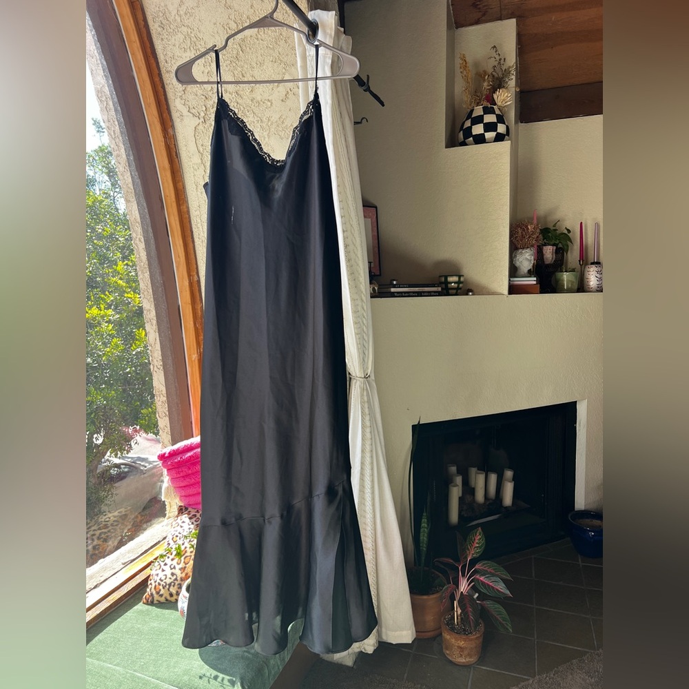 delicates Black Lace-Trim Slip Dress